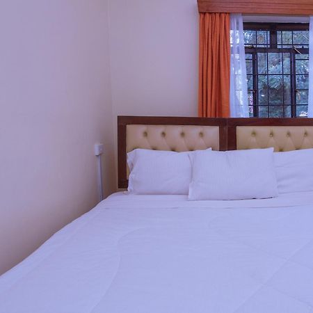 Chak Guesthouse & Conference Center Nairobi Esterno foto