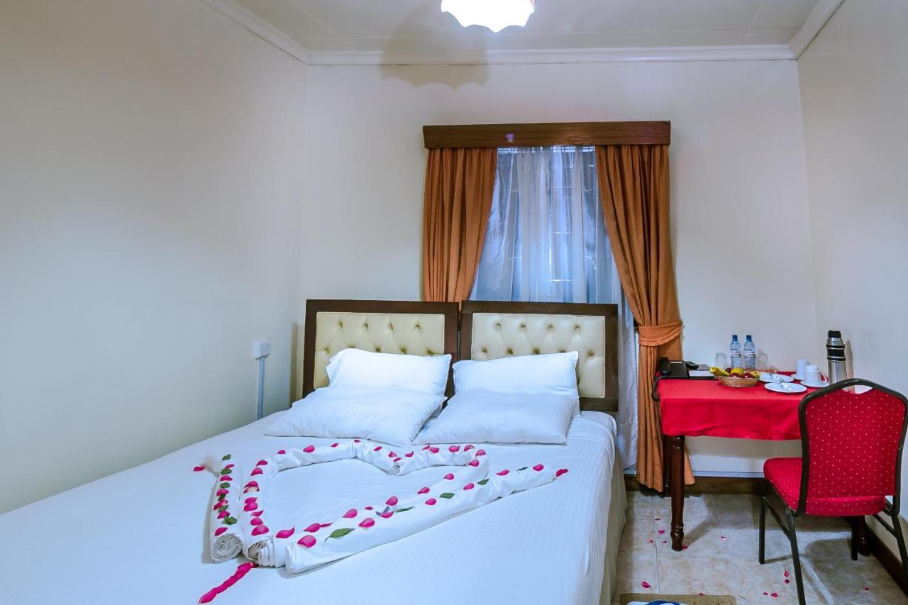 Chak Guesthouse & Conference Center Nairobi Esterno foto