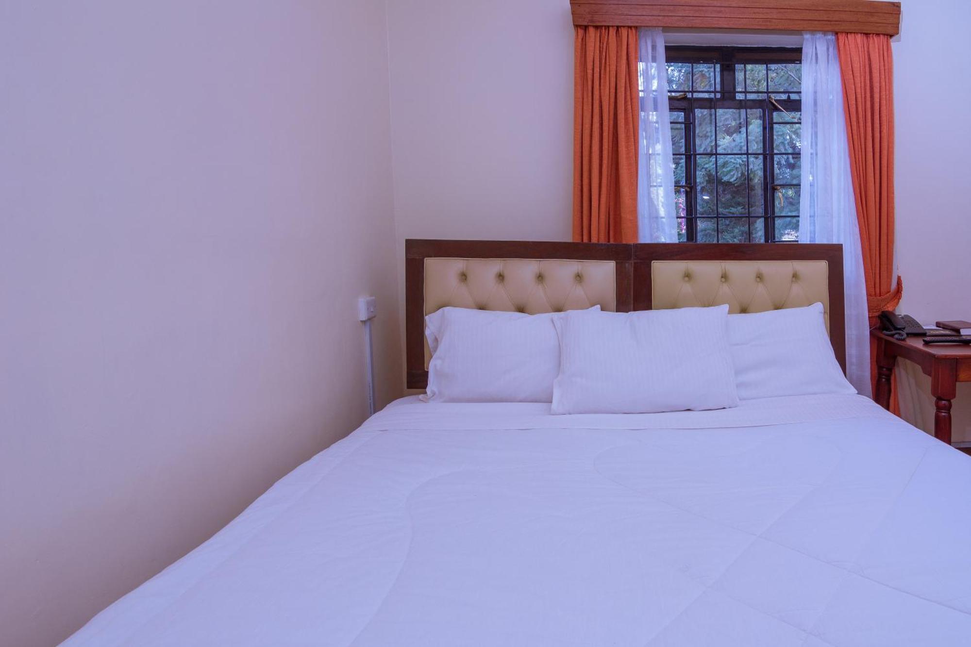 Chak Guesthouse & Conference Center Nairobi Esterno foto