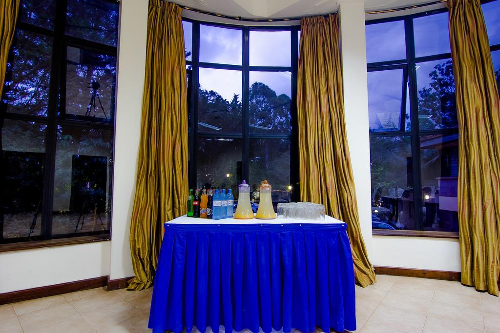 Chak Guesthouse & Conference Center Nairobi Esterno foto